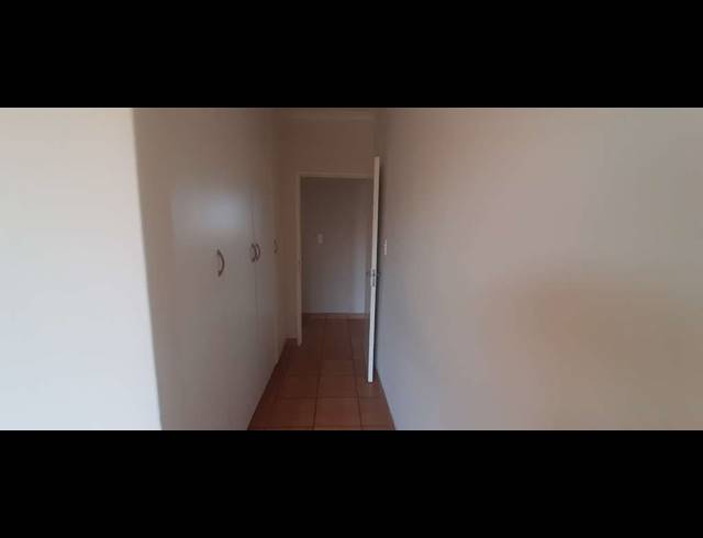 2 BEDROOM TOWNHOUSE FOR SALE IN CRYSTAL PARK